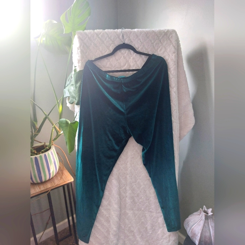 Green velvet leggings